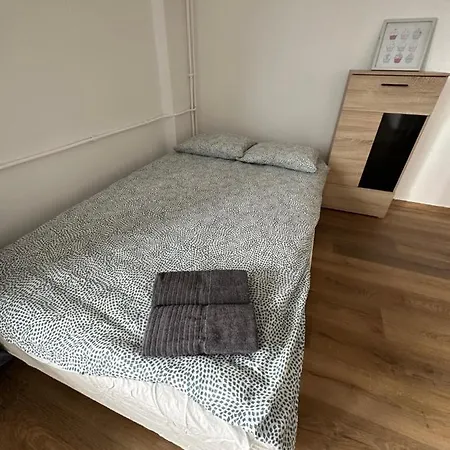 Rooms4less Gasthuis *