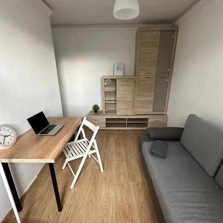 招待所 Rooms4less
